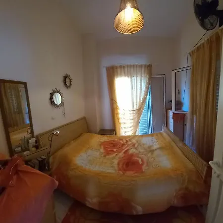 Spacious 2-bedroom Vacation With Sea View Pefkochori