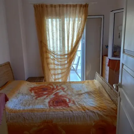 Spacious 2-bedroom Vacation With Sea View Pefkochori